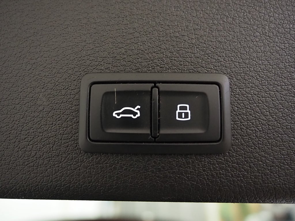 Audi e-tron 55 408hk Quattro Proline Drag Cockpit Navi Kamera