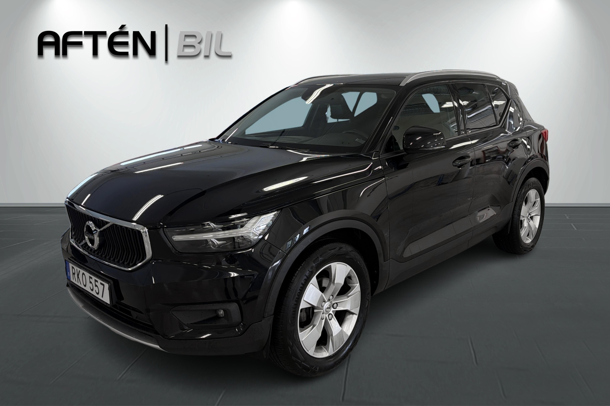 Volvo XC40 T2 FWD Momentum Core 2021, photo 7/10