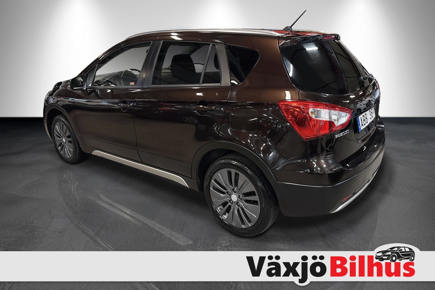 Suzuki S-Cross SX4 1.6 120HK, AWD 2014, bild 3/35