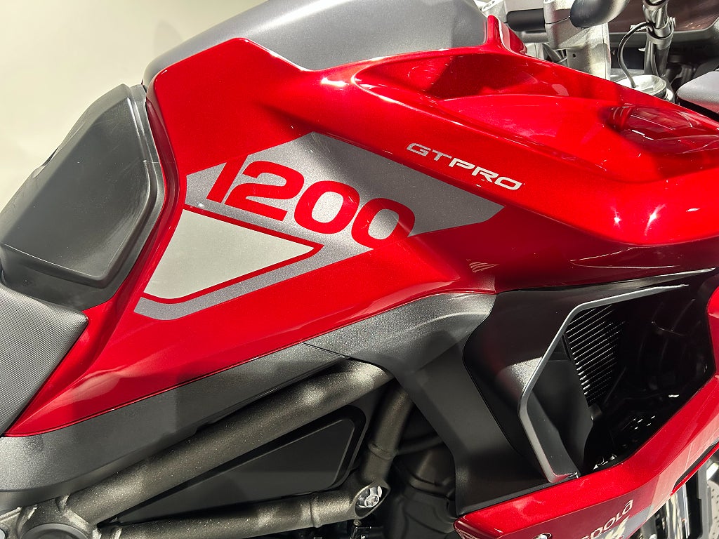Triumph Tiger 1200 GT PRO/3st väskor/898 mil
