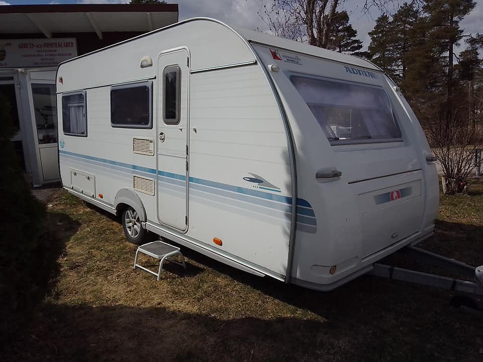 ADRIA MOBIL adora 472 472 Dp förtält/ mover/ dubbelbädd