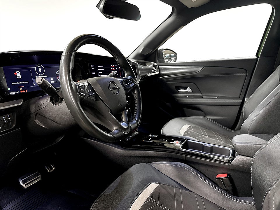 Bild på Opel Mokka Ultimate 1.2 Turbo 130hk Aut B-KAMERA CARPLAY