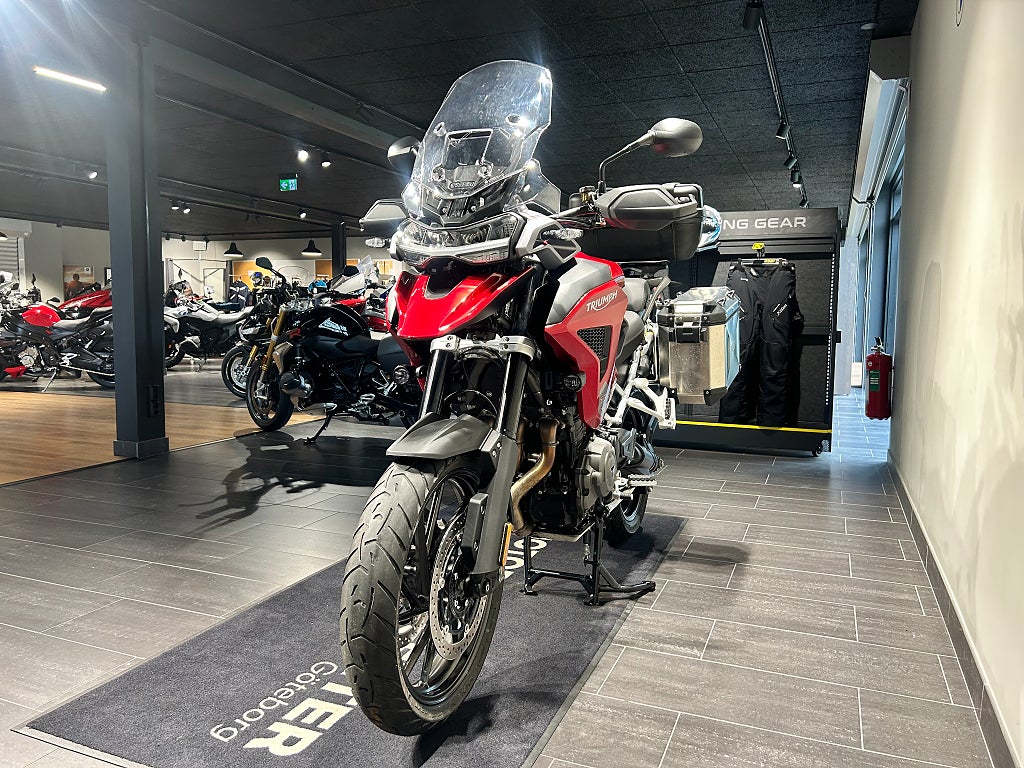 Triumph Tiger 1200 GT PRO/3st väskor/898 mil