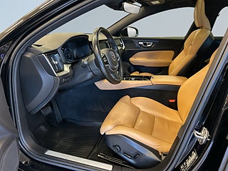 Volvo V60 T6 AWD Inscription Drag/Pano/Kamera/P-Värm/S&V/55km – bild 7