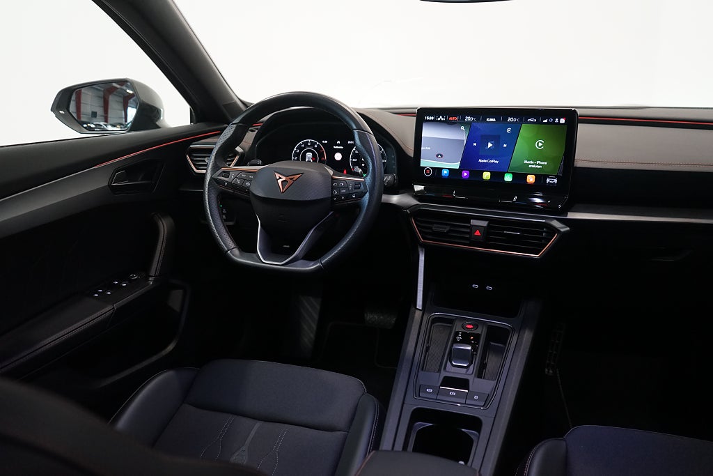 Cupra Formentor 1.5 TSI Automat Cockpit Carplay B-kamera 150hk