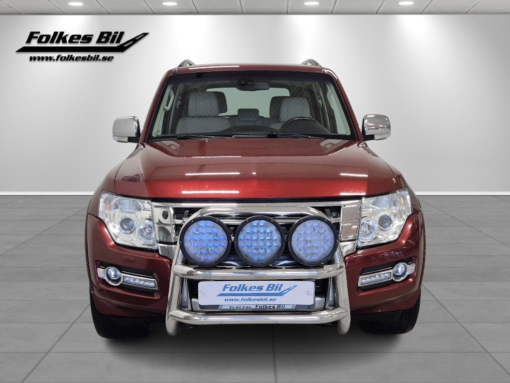 Mitsubishi Pajero 2016, bild 3/10