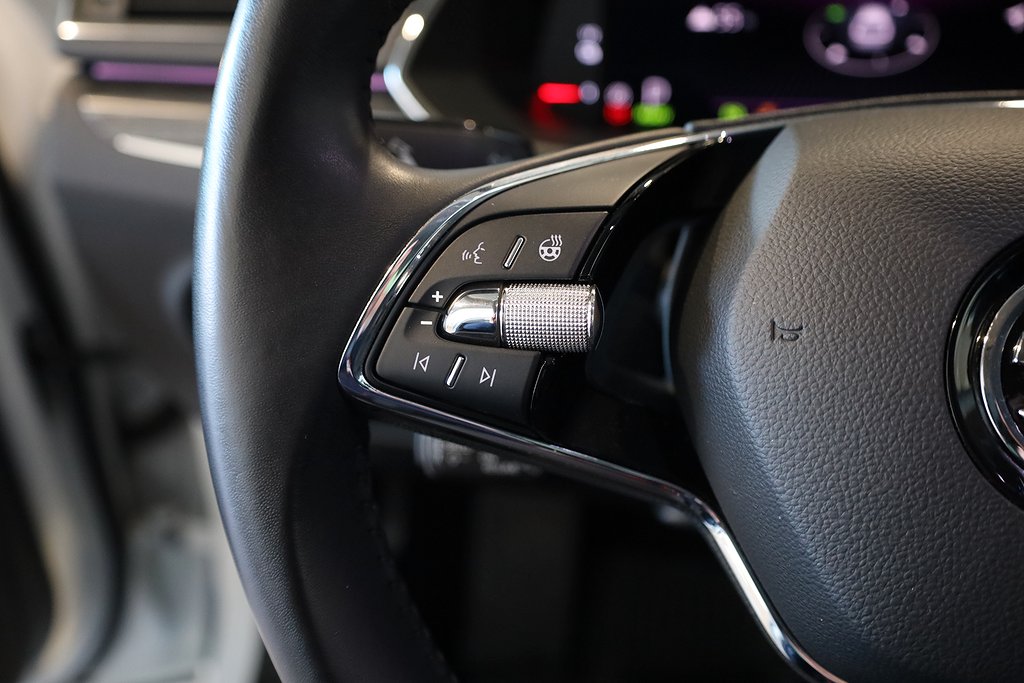 Skoda Superb iV Kombi 1,4 Plug-in Hybrid Business EDT Navi 2022