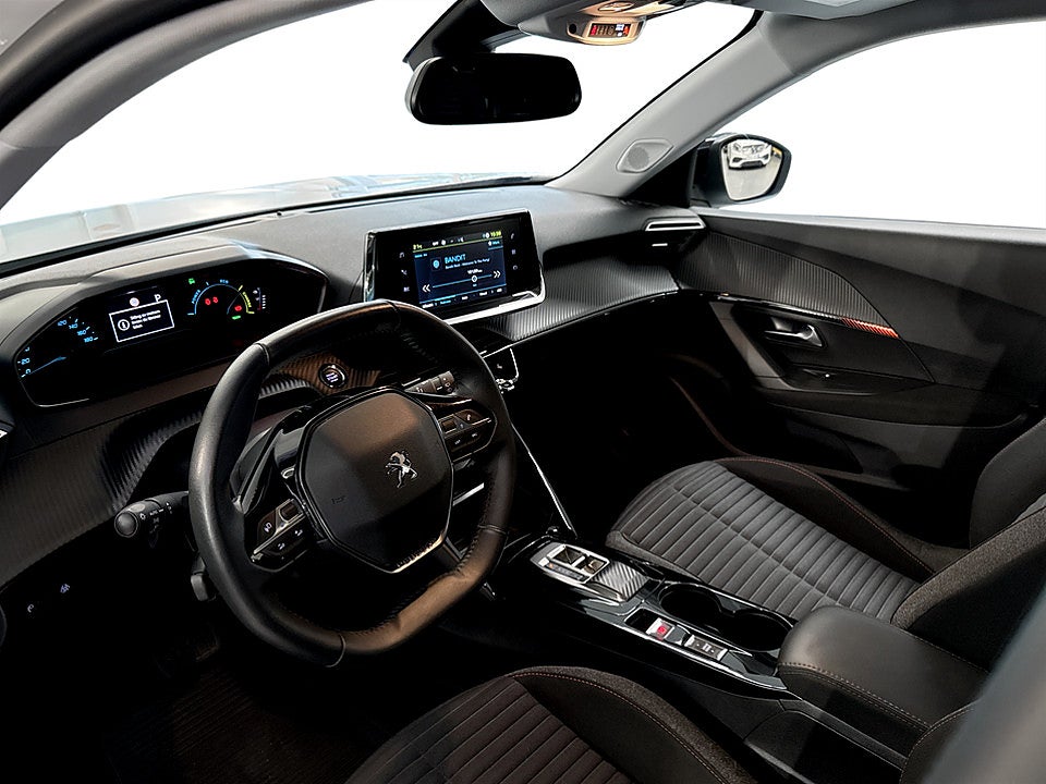 Bild på Peugeot e-2008 Active 50 kWh 136hk Aut CARPLAY