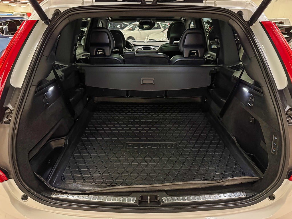 Volvo XC90 D5 AWD Automat R-Design Polstar 235hk