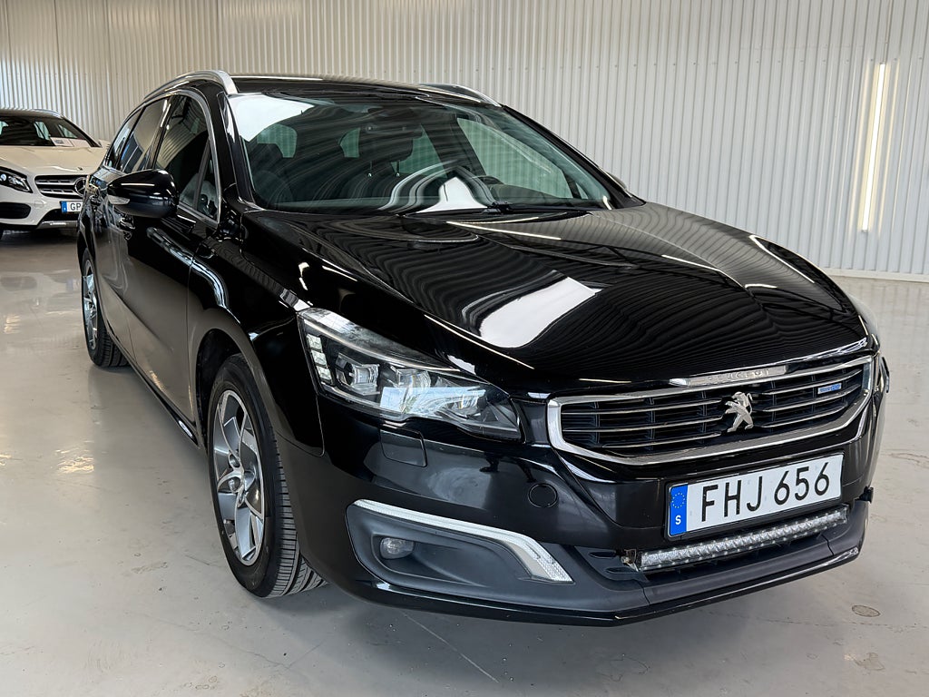 Peugeot 508 SW 2.0 BlueHDi 180 EAT | Panorama | Dragkrok | Nybes