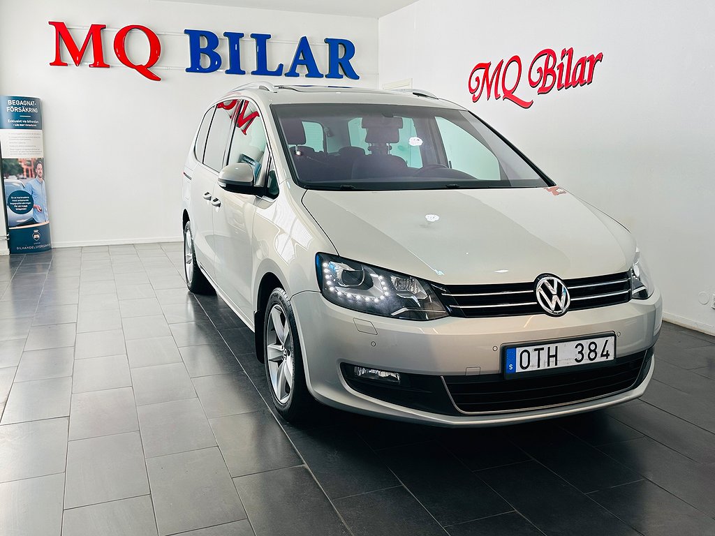 Volkswagen Sharan 2.0 TDI DSG 7-Sits Pano Ny kamrem 140hk