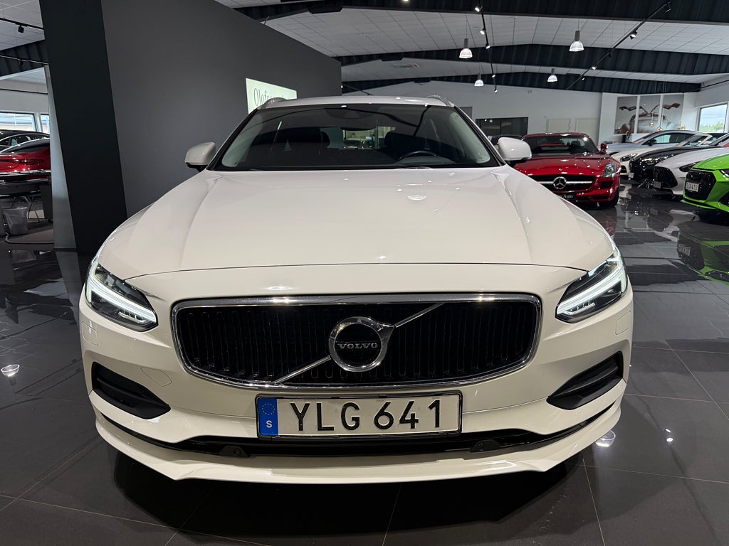 Volvo V90 D3 150hk Momentum VOC Värmare Head-Up Kelyess - bild 7