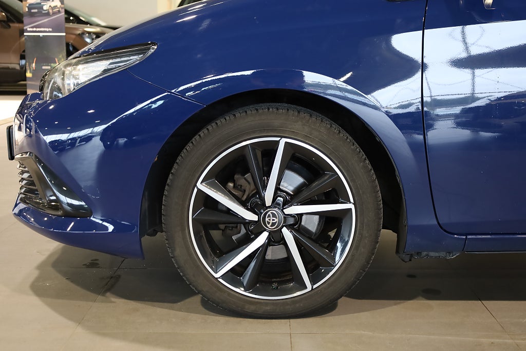 Toyota Auris Touring Sports 1.2 T AUT Drag Navi Kamera Blåtand 2018