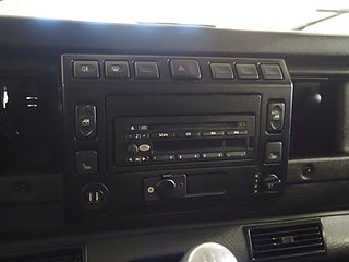 SUV Land Rover Defender 110 20 av 22