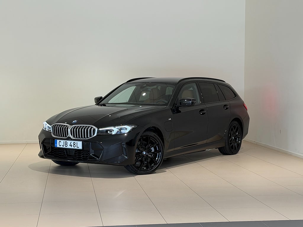 BMW 330e xDrive,M-Sport,Drag,Värmare,Adp Fart-Räntekampanj 0,95%