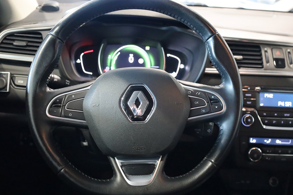 Renault Kadjar 1,6 dCi 130hk LIMITED 4x4 Motorv P-Värmare 2018