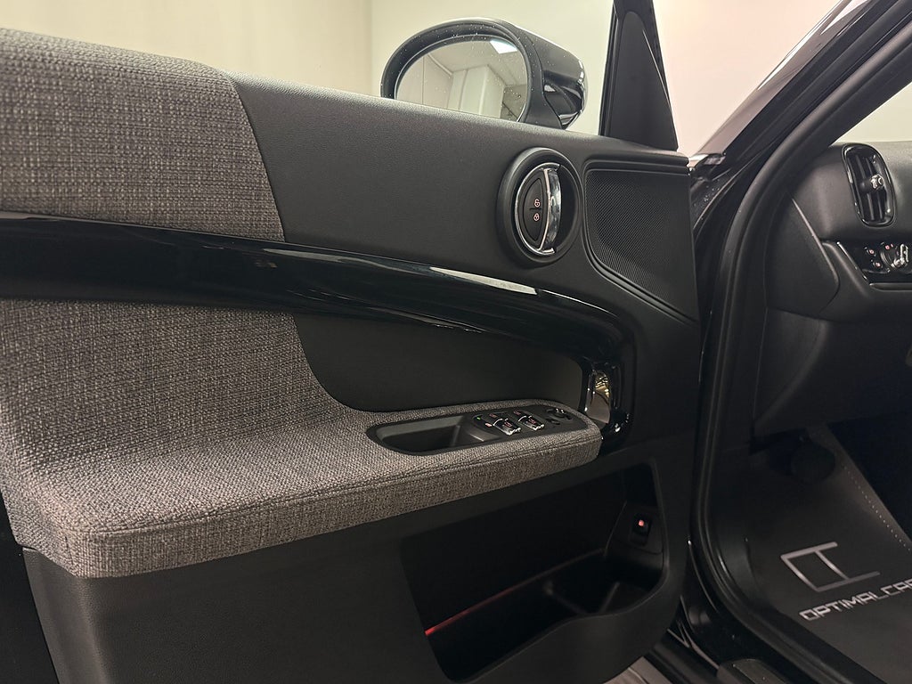 MINI Countryman 2020 - miniatyr 11