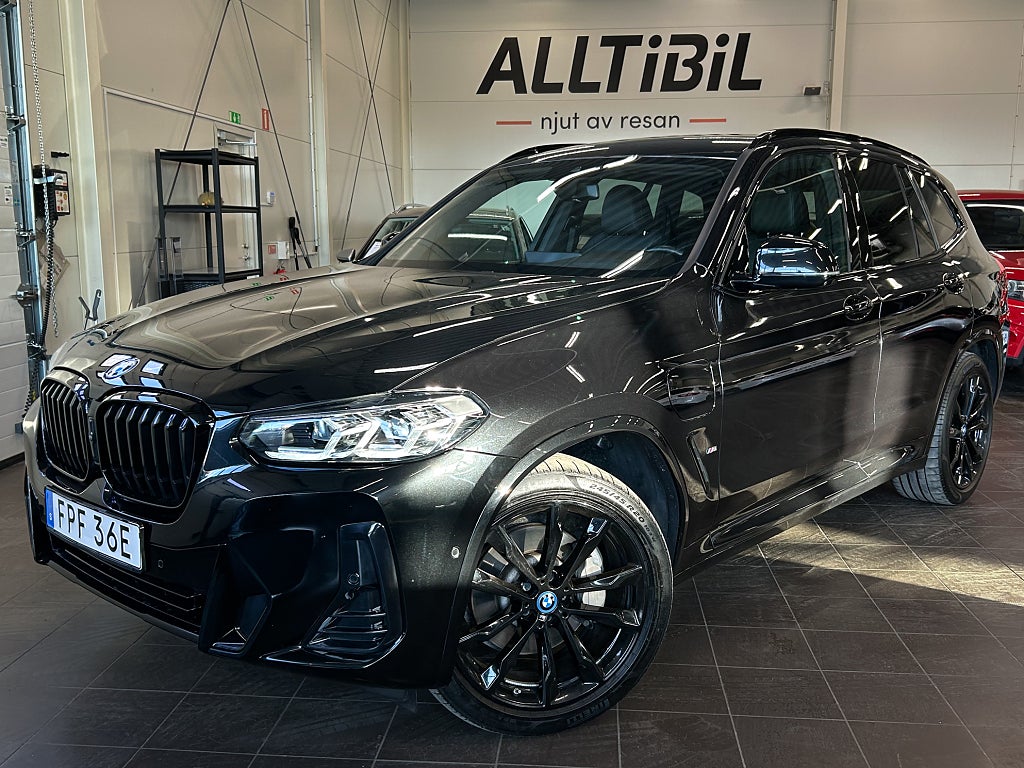BMW X3 xDrive30e AUT M Sport 360/Värmare/Navi/Drag/Läder/BLIS