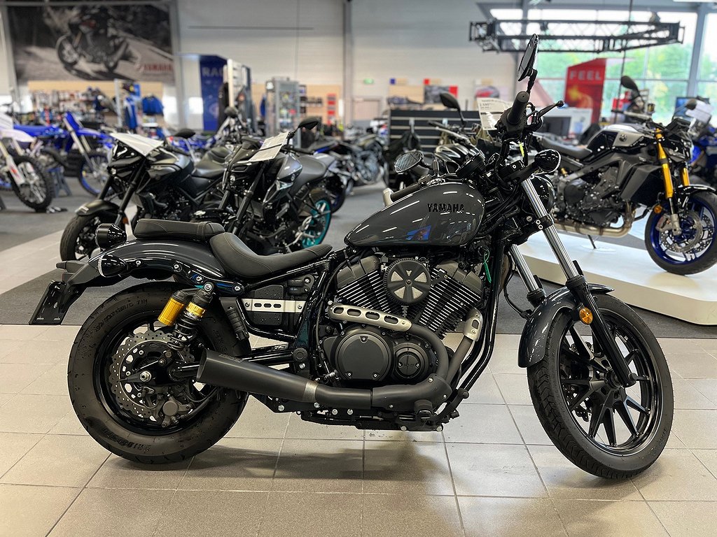 Yamaha XV950R  Bolt Vance&Hines Nu räntekampanj 5,95%