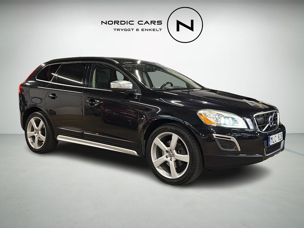 Volvo XC60 D5 AWD Geartronic R-Design 205HK Drag Kamera 20" SE UTR