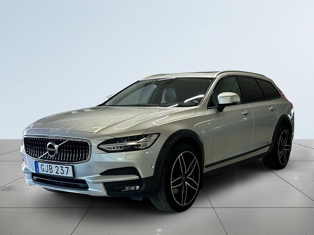Volvo V90 Cross Country D5 AWD Polestar Drag Dvärmare HuD B&W-ljud Panorama S&V