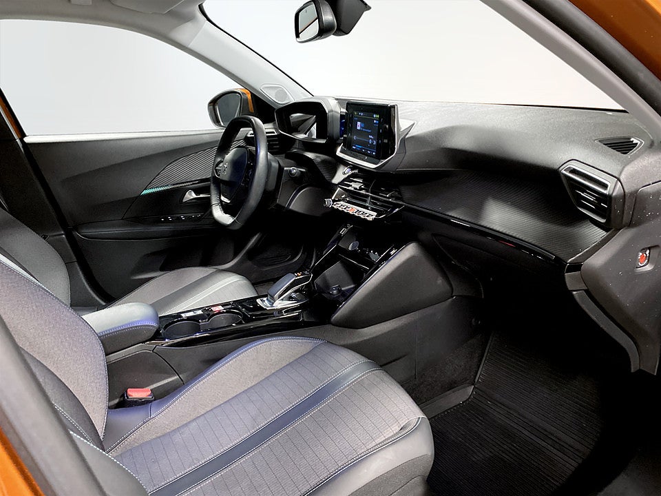 Bild på Peugeot E-2008 Allure Pack 50kWh 136hk Aut - B-KAMERA, CARPLAY