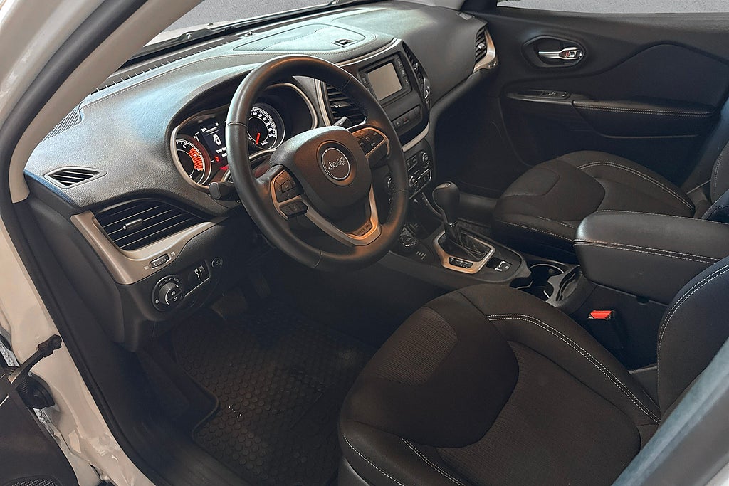 Jeep Cherokee 2.0 CRD 4WD Dragkrok ENDAST 450 MIL 1-Ägare Nyskick
