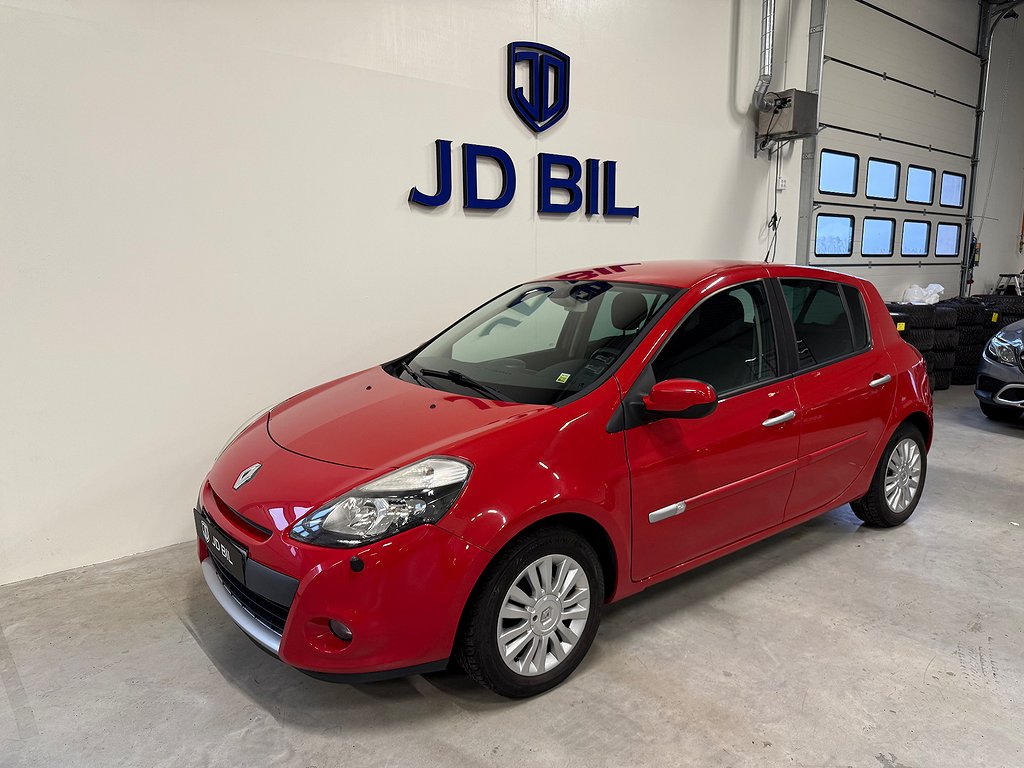 Renault Clio 5-dörrars Halvkombi 1.2 PDC Ny kamrem 75hk