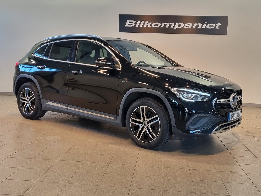 Mercedes-Benz GLA 250 e  Euro6 backkamera,vinterhjul,värmare