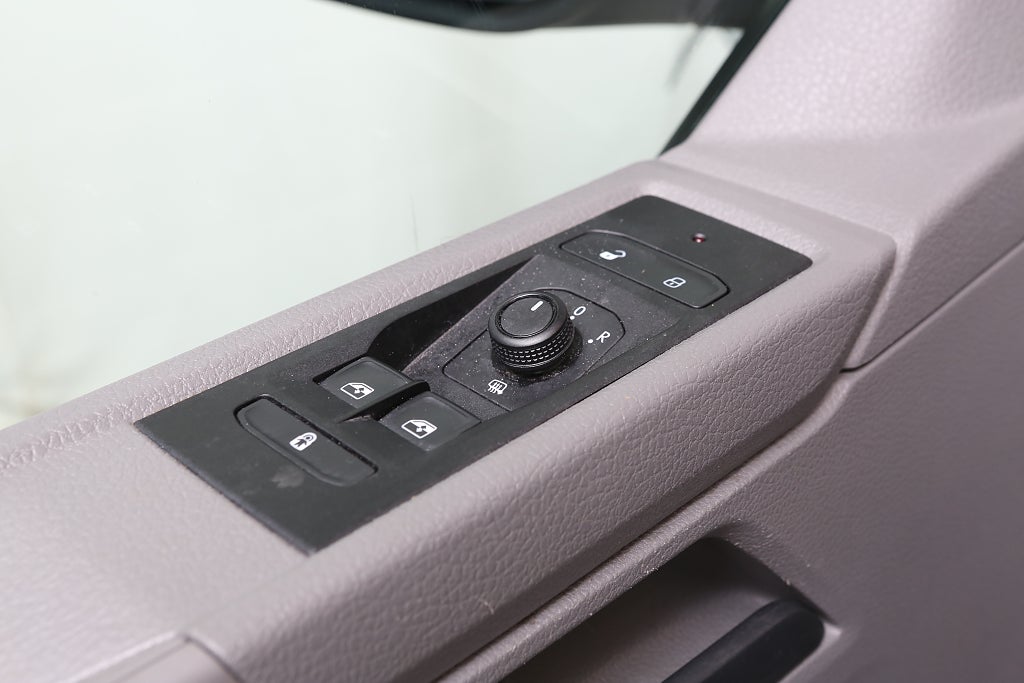 Volkswagen Caravelle 2,0 TDI Comfortline DSG 9-sits Leasbar 2023