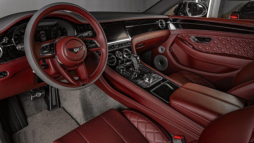 Bentley Continental GTC är cabrioletversionen av Continental GT. 