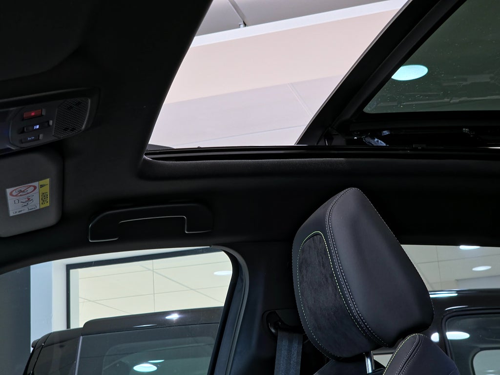 Bild på Peugeot 2008 GT 130hk Öppningsbar Panorama glastak 