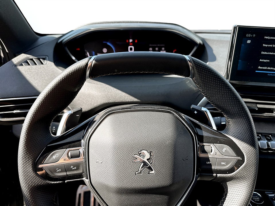 Bild på Peugeot 5008 GT 1.2 PT 130hk Aut 7-SITS B-KAMERA CARPLAY