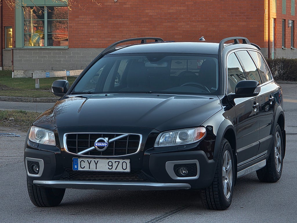 Volvo XC70 D3 AWD Momentum Dieselvärmare Dragkrok Nyservad 