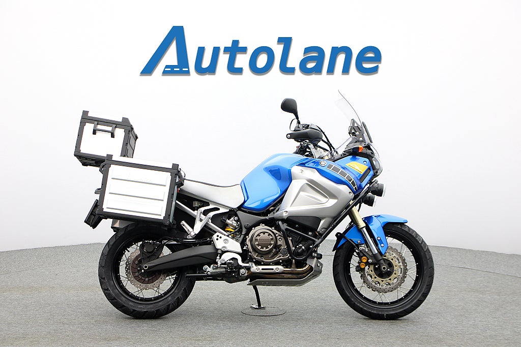 Yamaha XT1200Z Super Tenere *Nyservad Nya däck Endast 471 mil!