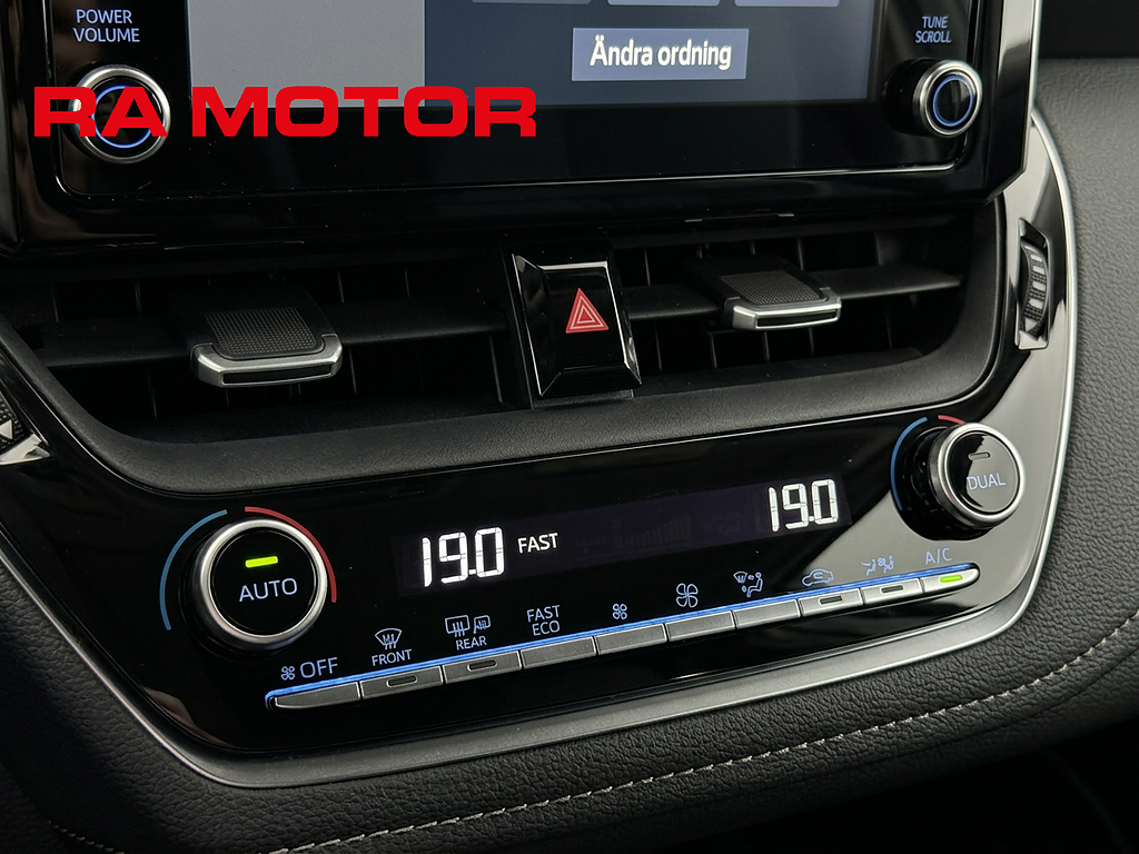 Toyota Corolla Hybrid e-CVT Style |Drag| Kamera|| Relax-garanti 2020