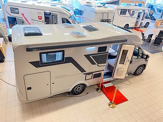 Husbil-halvintegrerad Adria Matrix Supreme 670 SL 6 av 31