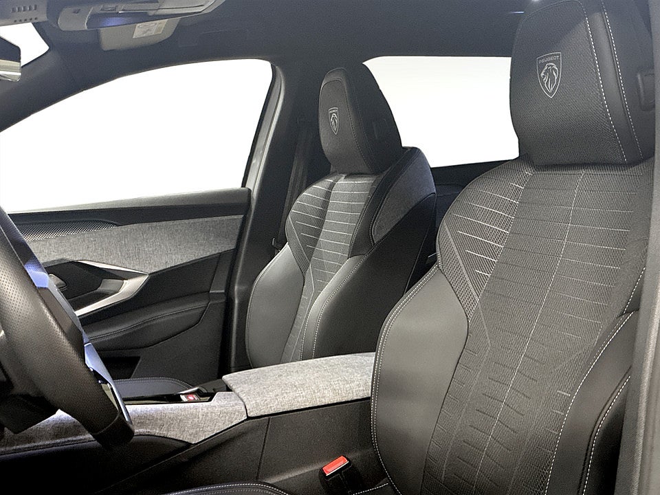 Bild på Peugeot 5008 GT Hybrid 145hk Aut 7-SITS B-KAMERA CARPLAY