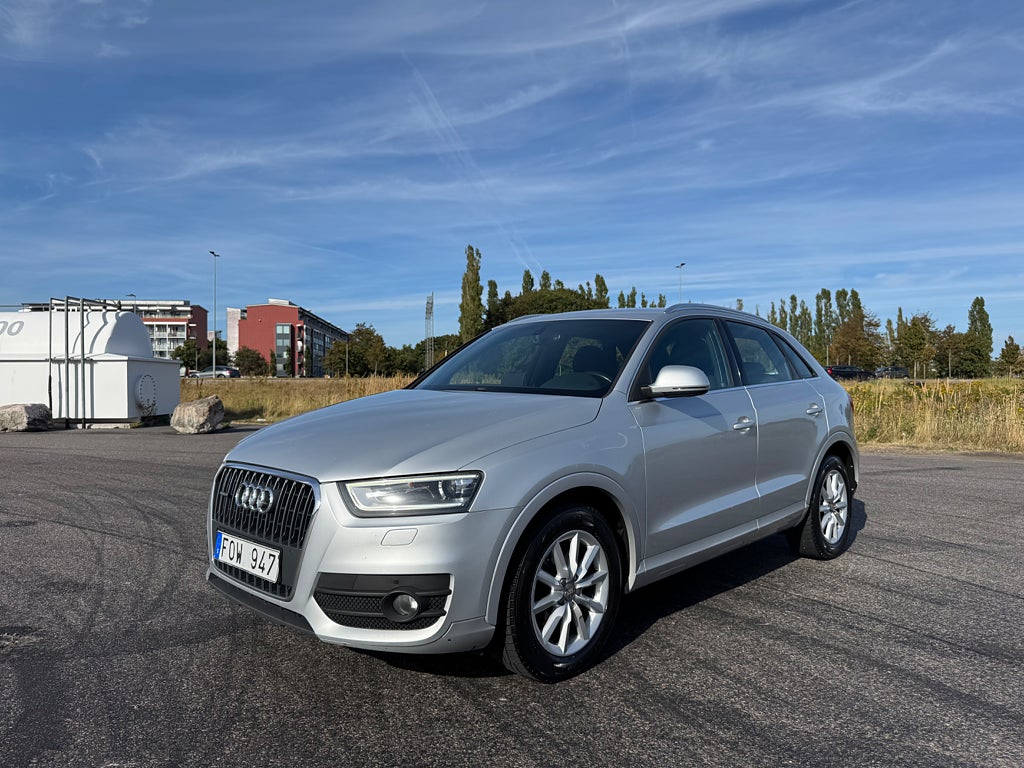 Audi Q3 2.0 TDI quattro | S tronic | BOSE | Drag | P-sensorer