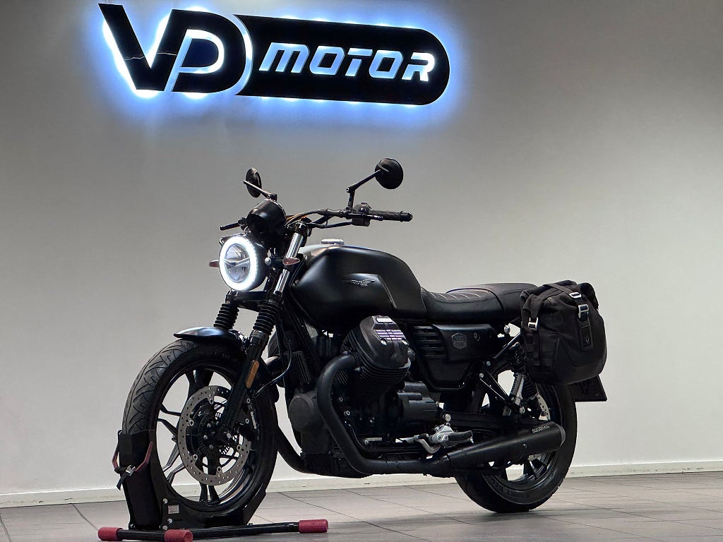 Moto Guzzi V7 III V-Twin Stone Night Pack Mistral LG 