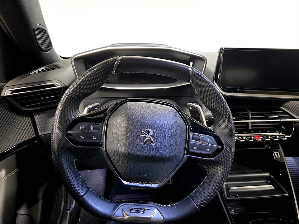 Bild på Peugeot 2008 GT 1.2 PT 130hk Aut - B-KAMERA, CARPLAY