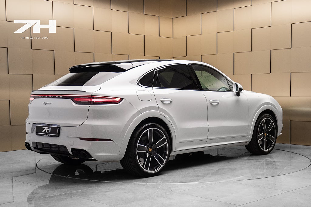 Porsche Cayenne E-Hybrid Coupé SportDesign / Innodrive / Drag / / BOSE®