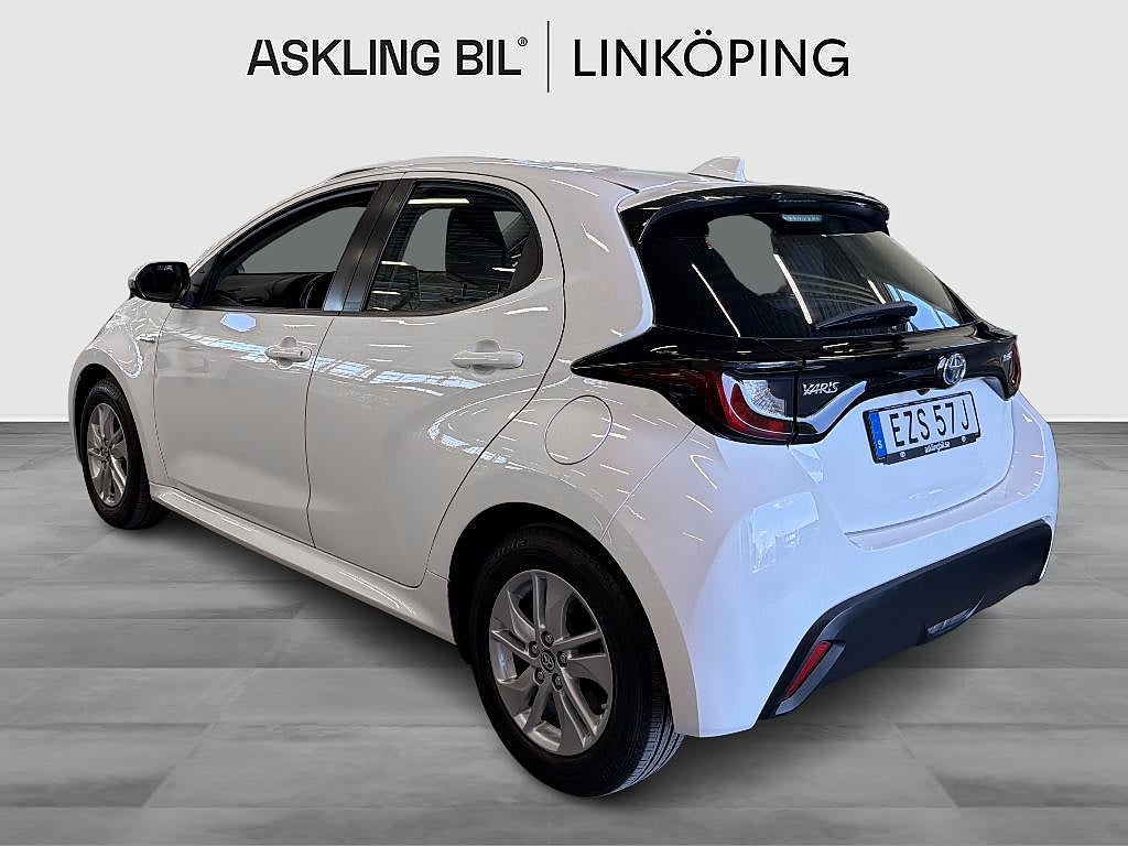 Toyota Yaris 2020 - miniatyr 2