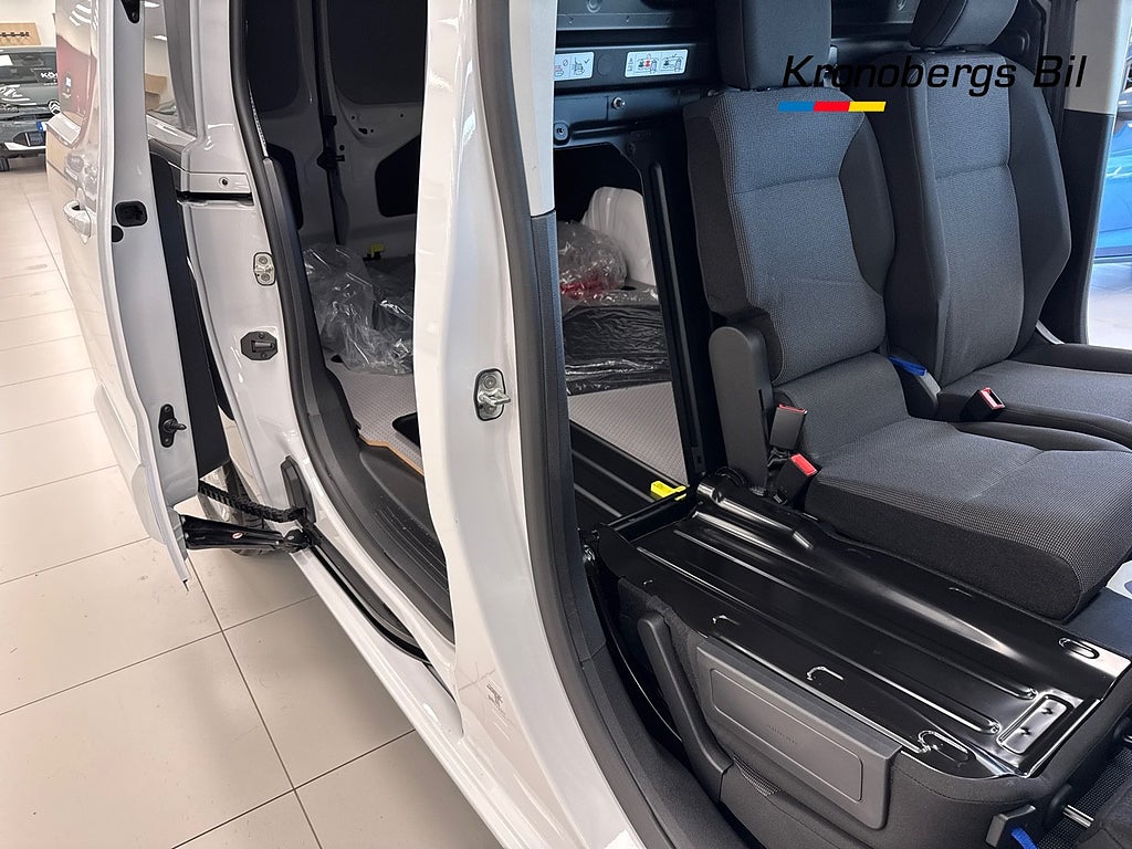 Opel Combo Premium L2 136HK 50 kWh/275km räckvidd – bild 20