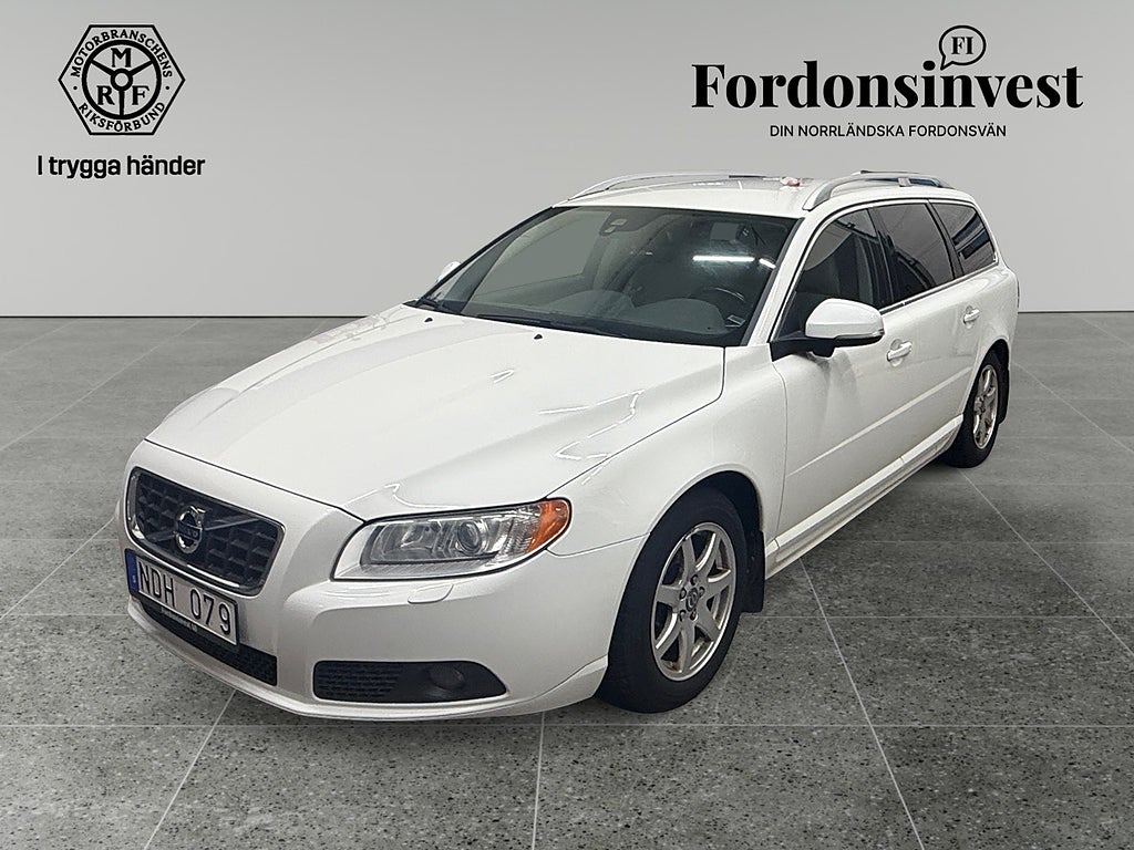 Volvo V70 D2 Powershift Summum Euro 5 Ny besiktad 