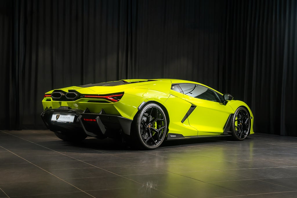 Gallery image 3 of 28