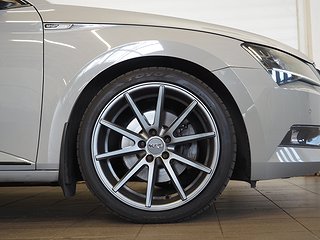 Kombi Skoda Superb 6 av 23