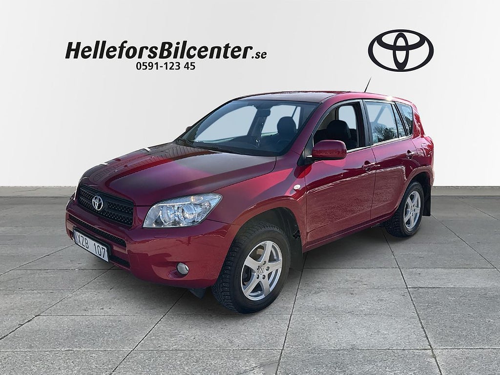 Toyota RAV4 AWD Business 152hk Vinterhjul