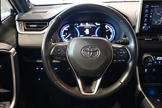 SUV Toyota RAV4 13 av 25