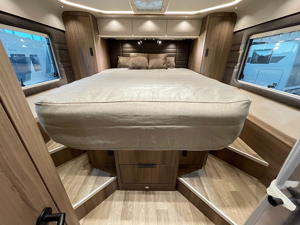 Kabe TMX Royal 810 LQB / ALDE / Taksäng / 5bält / Ugn / MB / Automat/ - Kabe